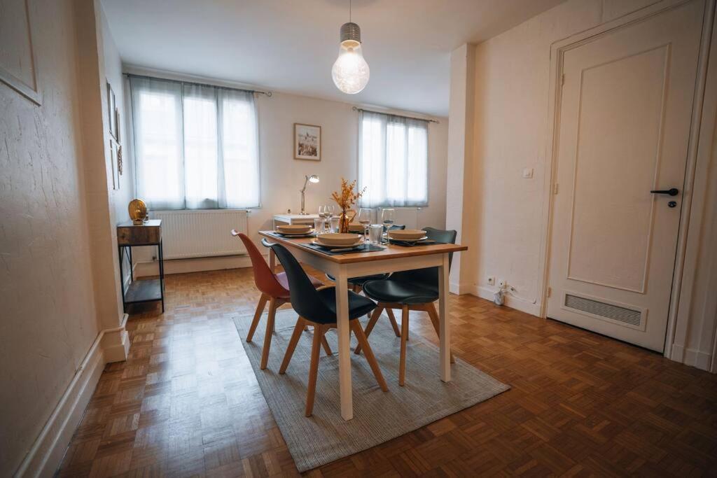 A Hauteur De Toits • Le Spacieux En Coeur De Ville Шатору Экстерьер фото